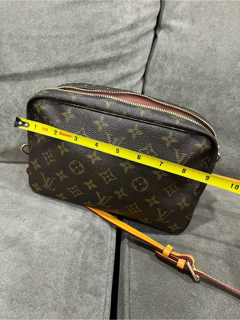 Louis Vuitton bag - Picture 8 of 11